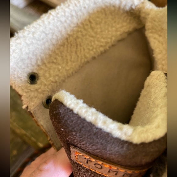 Vintage Tommy Hilfiger lace up side stripe leather boots in sable - Picture 4 of 7